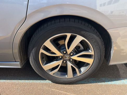 Used 2023 Honda Odyssey Touring image 25