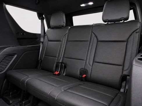 Used 2026 GMC Yukon Denali w/ Sun & Power Step Package AWD/4WD image 15