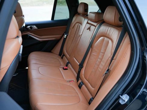 Used 2021 BMW X5 sDrive40i w/ M Sport Package image 25