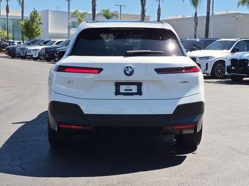 Certified 2025 BMW iX xDrive50 AWD/4WD image 9