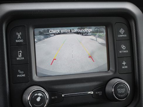 Used 2018 Jeep Wrangler Unlimited Sport S image 22