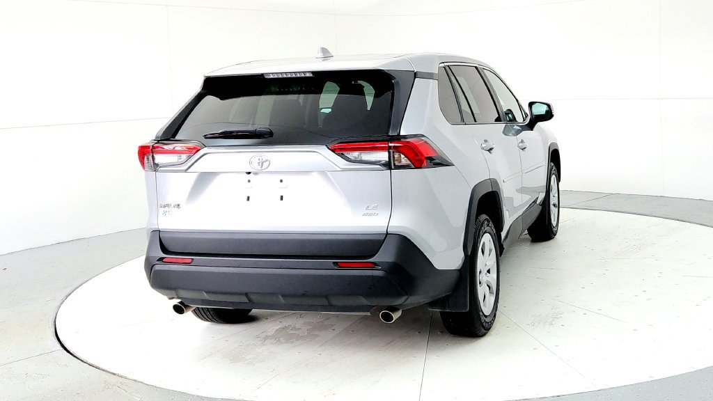 Certified 2025 Toyota RAV4 LE AWD/4WD image 5