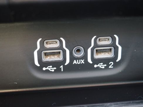 Used 2019 RAM 2500 Big Horn image 27