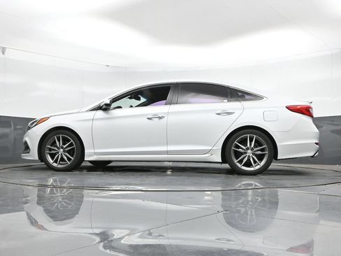 Used 2015 Hyundai Sonata Sport 2.0T w/ Option Group 07 FWD image 38