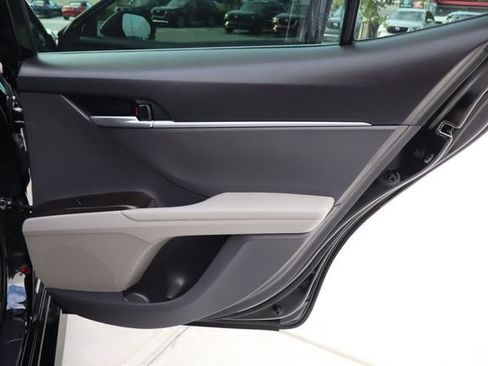 Used 2022 Toyota Camry LE FWD image 29