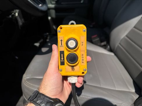 Used 2014 RAM 5500 Tradesman w/ Power & Remote Entry Group image 8