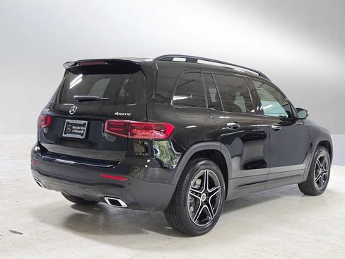 New 2026 Mercedes-Benz GLB 250 4MATIC image 3
