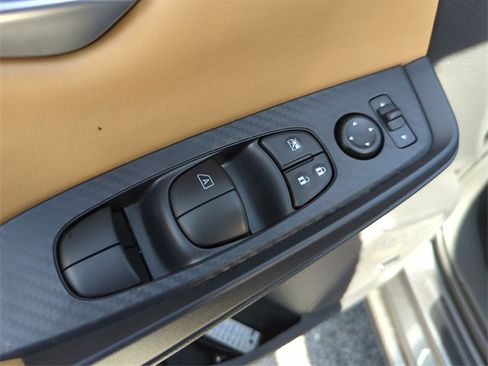 New 2025 Nissan Sentra SV w/ SV Premium Package image 25