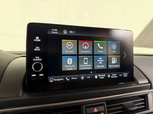 Certified 2024 Honda Pilot Touring image 16