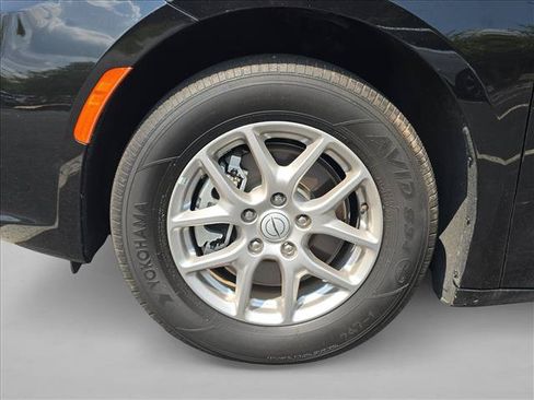 Used 2025 Chrysler Pacifica Select FWD image 26