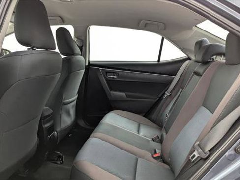 Used 2019 Toyota Corolla LE FWD image 17