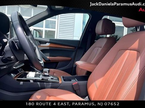 Used 2023 Audi Q5 2.0T Premium w/ Convenience Package AWD/4WD image 17