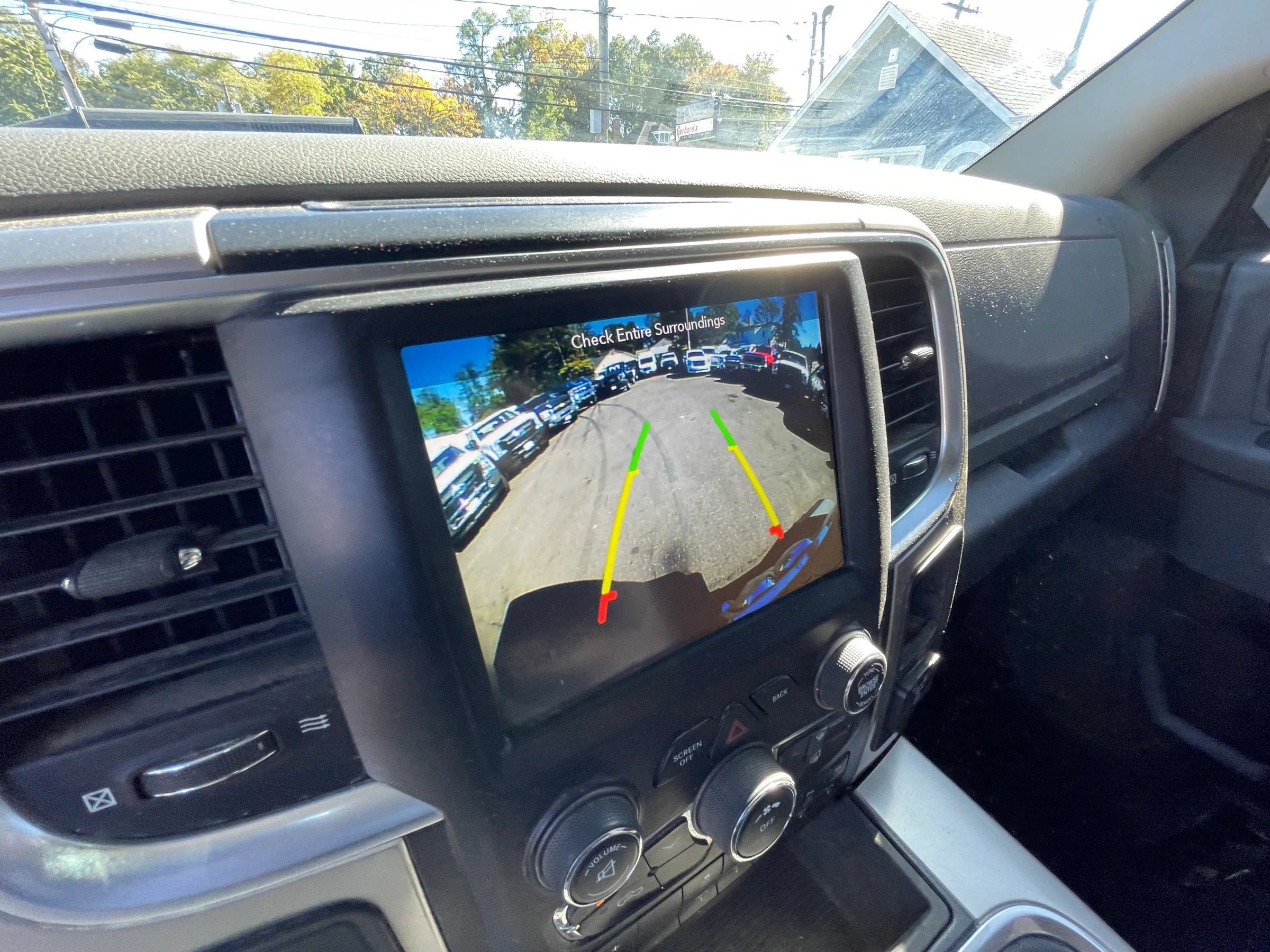 Used 2018 RAM 2500 SLT w/ Popular Equipment Group AWD/4WD image 12