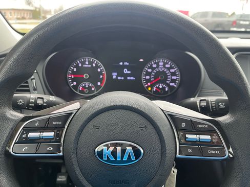 Used 2020 Kia Optima LX image 23