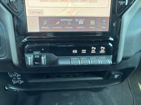 New 2026 RAM 3500 Tradesman AWD/4WD image 20
