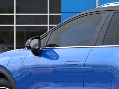 New 2026 Chevrolet Equinox EV LT image 12