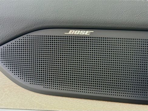 New 2025 Volvo EX90 Ultra image 18