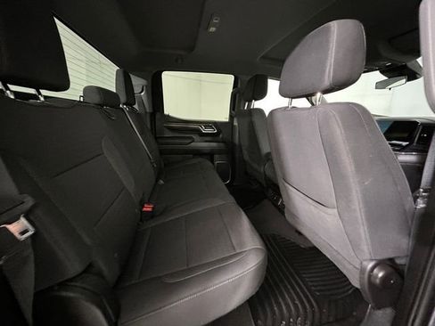 Used 2023 Chevrolet Silverado 1500 LT AWD/4WD image 17