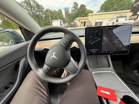 Used 2021 Tesla Model Y Performance AWD/4WD image 16