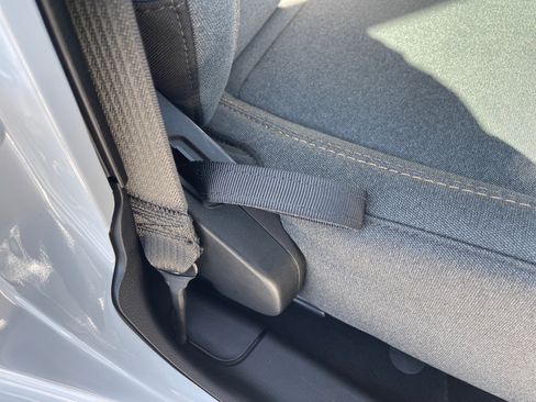 Used 2024 Jeep Wrangler Sport image 17