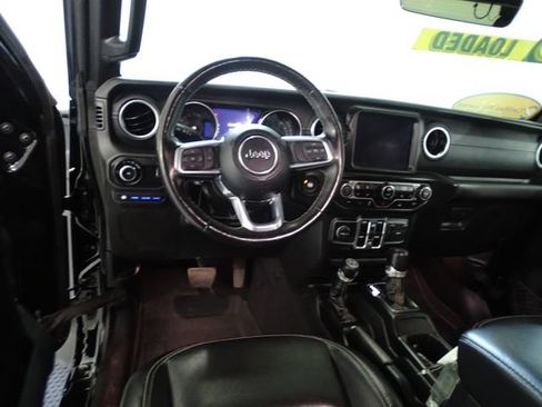 Certified 2023 Jeep Wrangler Unlimited Sahara w/ Cold Weather Group AWD/4WD image 5