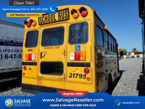 Used 2011 Chevrolet Express 4500 w/ School Bus Package image 5