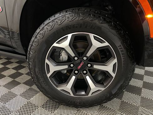 Used 2026 GMC Yukon XL AT4 Ultimate w/ LPO, Floor Liner Package AWD/4WD image 58