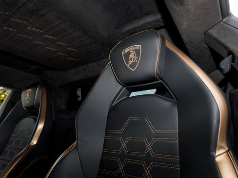 Used 2024 Lamborghini Revuelto AWD/4WD image 66