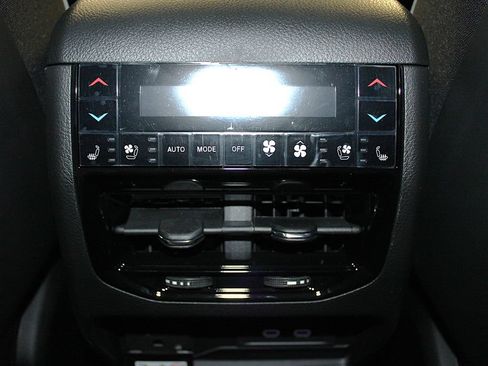 New 2026 Jeep Grand Cherokee Summit w/ MOPAR Finishing Package AWD/4WD image 44