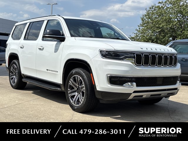 Used 2024 Jeep Wagoneer Series II w/ Flexible Seating Group RWD image 1