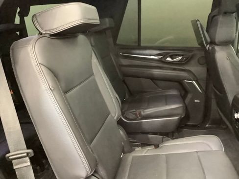 Used 2021 GMC Yukon Denali w/ Denali Premium Package AWD/4WD image 36