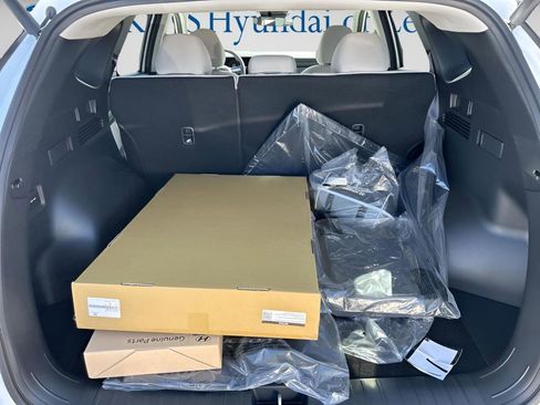 New 2026 Hyundai Tucson SEL FWD image 17