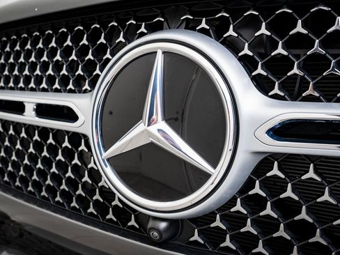 Certified 2024 Mercedes-Benz GLE 350 4MATIC image 3