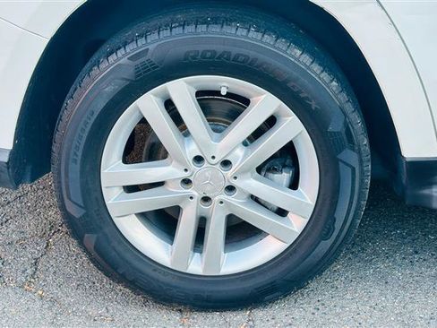 Used 2016 Mercedes-Benz GL 450 4MATIC w/ Premium I Package image 17