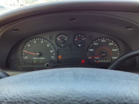 Used 2010 Ford Ranger XLT image 12