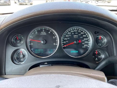 Used 2011 Chevrolet Tahoe LT w/ Texas Edition RWD image 20