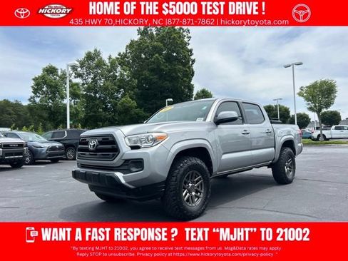 Used 2017 Toyota Tacoma SR RWD image 1