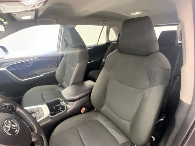 Used 2024 Toyota RAV4 LE AWD/4WD image 6