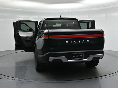 Used 2023 Rivian R1T Adventure AWD/4WD image 29
