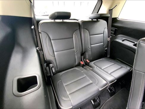 Used 2023 GMC Acadia Denali FWD image 25