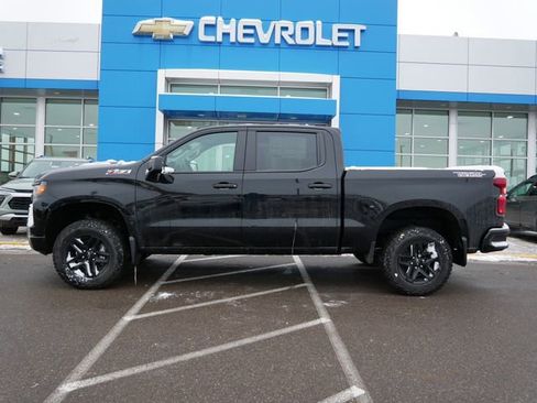 New 2026 Chevrolet Silverado 1500 Custom Trail Boss AWD/4WD image 3