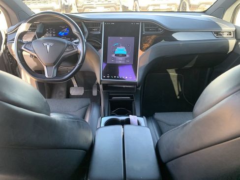 Used 2018 Tesla Model X 75D AWD/4WD image 18