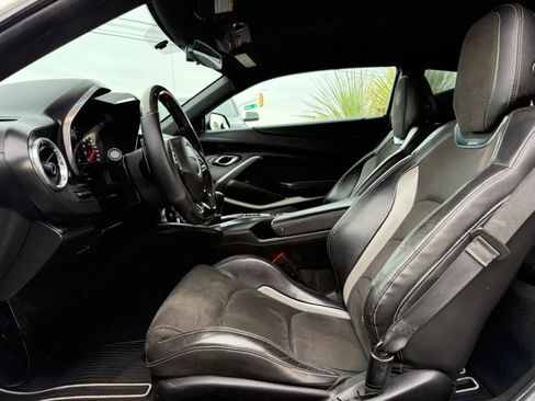 Used 2019 Chevrolet Camaro SS RWD image 37