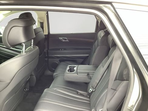 Used 2024 Genesis GV80 2.5T image 15