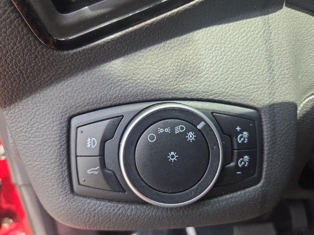 Used 2017 Ford Escape Titanium AWD/4WD image 18