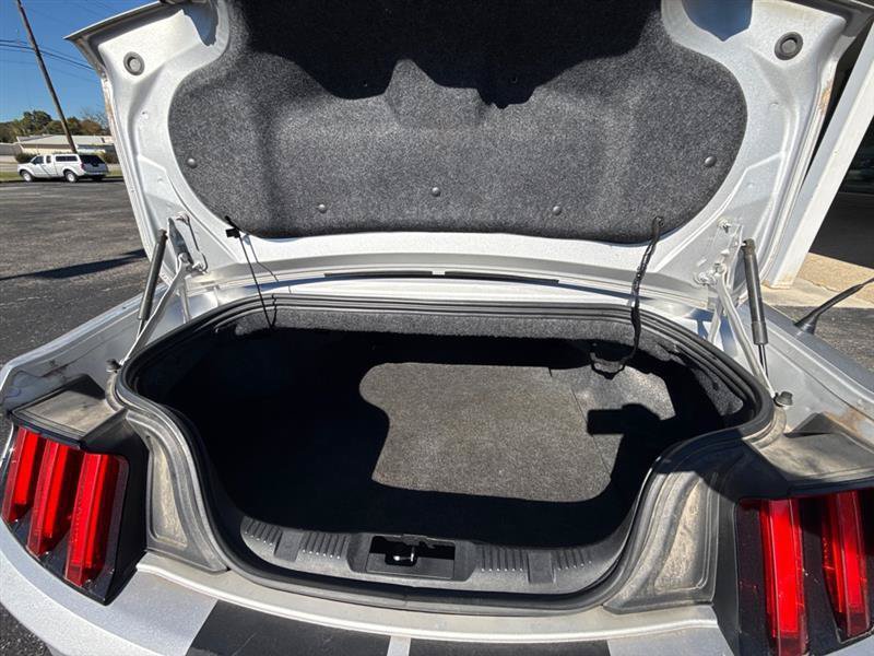 Used 2017 Ford Mustang Premium RWD image 15