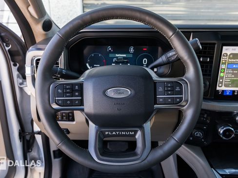 Used 2025 Ford F250 Platinum w/ Platinum Plus Package image 27