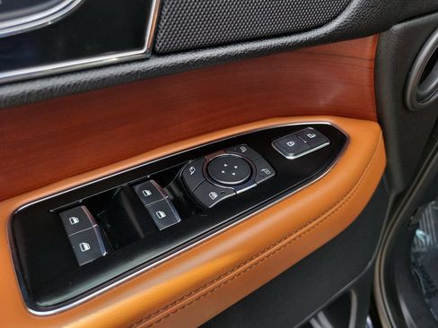 Certified 2020 Lincoln Navigator Reserve w/ Equipment Group 201A Reserve AWD/4WD image 19