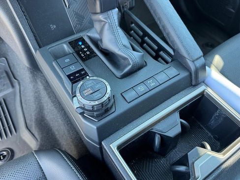 Used 2025 Toyota 4Runner TRD Off-Road Premium image 20