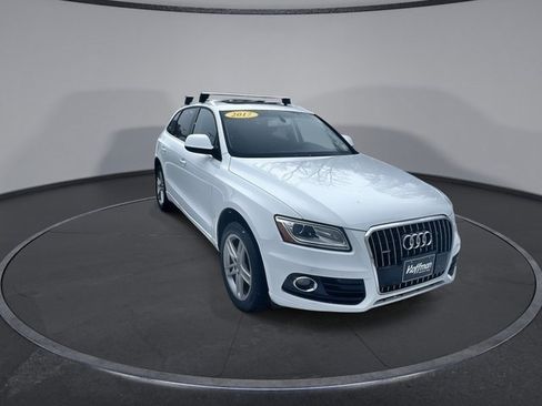 Used 2017 Audi Q5 2.0T Premium Plus w/ Technology Package image 2